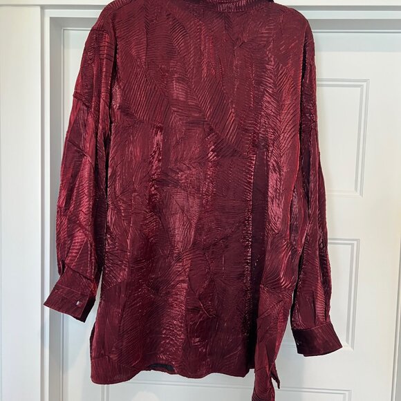 Notations Women Size 1X Burgundy Red Shimmer Holiday Long Sleeve Button Up Shirt - Picture 7 of 7